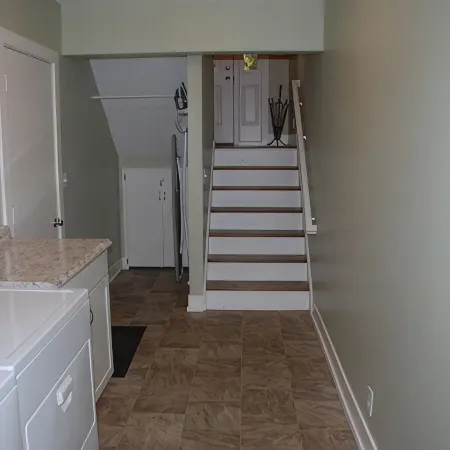 Majestic Pines Condo ~ minutes away from downtown Saugatuck