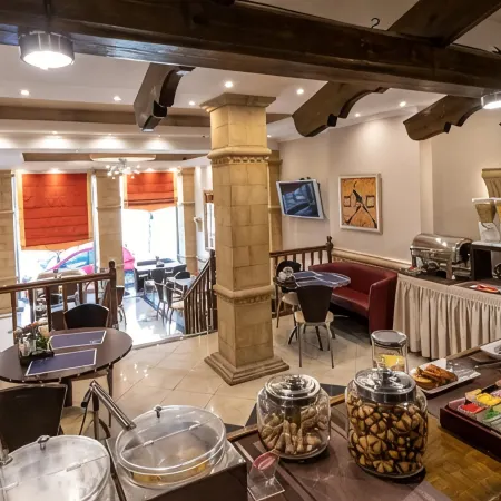 Argo Hotel Piraeus