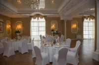 Kovcheg Hotel - ที่มีที่จอดรถ
