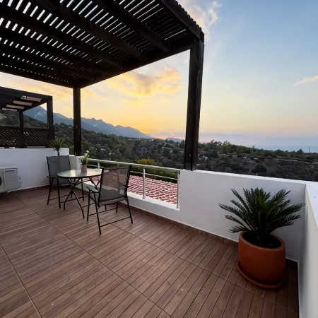 Penthouse Buena Brisa by HolidayKeys