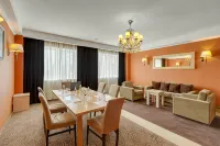 Avrora Hotel - 부티크