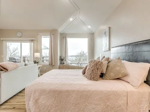 Enchanting Private Treetop Hideaway-Memory Maker-Lakeview-Jacuzzi Tub - Feriehus