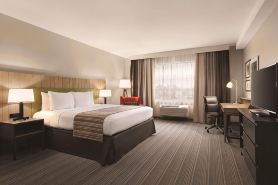 Country Inn & Suites by Radisson, Belleville, on