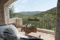 Opora Country Living - Bergblick