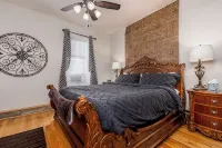 Check It Out! Great Location Large Priv w/Parking - balcon