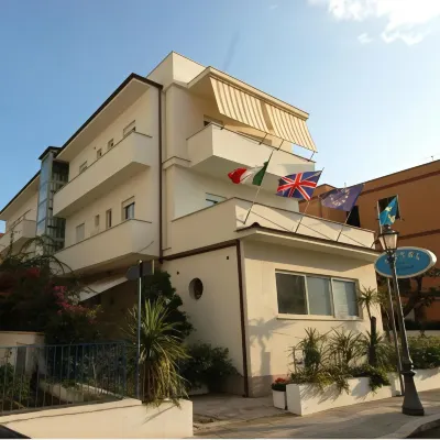 Hotel Mayor Hotels near Spiaggia di Levante - Sperlonga.
