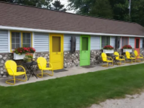 Bay Port Lodging Hotels in Frankfort