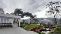 In Villa Garden Resort