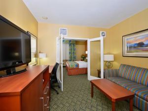 Best Western Plus Fresno Inn