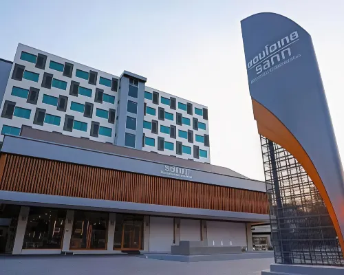Sann Hotel Hotels near Wat Pra Sing