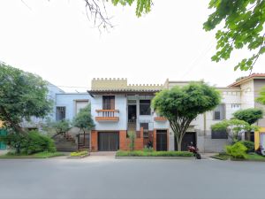 Ayenda Sarayu House