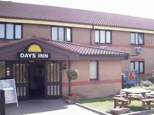 Ramada by Wyndham London Stansted Airport