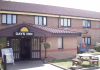 Ramada by Wyndham London Stansted Airport Các khách sạn ở Stansted