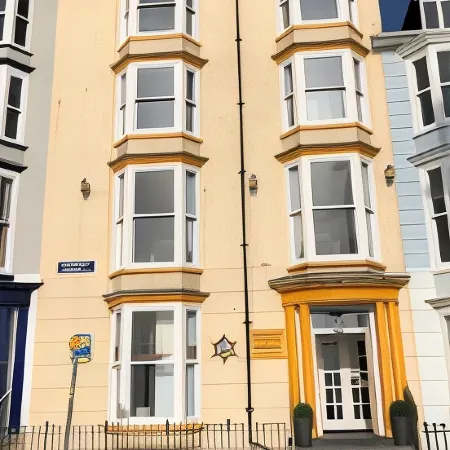 Helmsman Guesthouse
