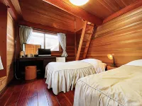 Hakuba Pension & Log Hotel Meteor Hotel berhampiran JR Iimori station