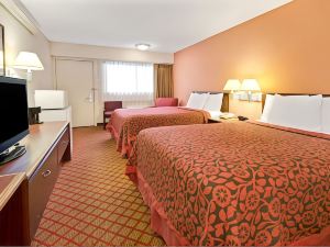 Days Inn by Wyndham Overland Park/Metcalf/Convention Center
