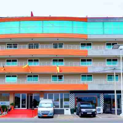 Nobila Airport Hotel Hotel Exterior