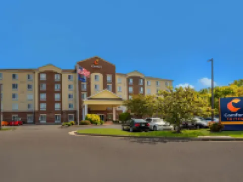 Comfort Suites Suffolk - Chesapeake Hotels in Suffolk