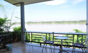 The Rim Riverside Guest House