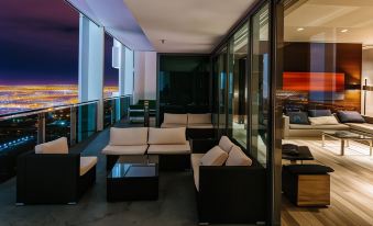 StripViewSuites at Palms Place