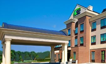 Holiday Inn Express & Suites Tappahannock