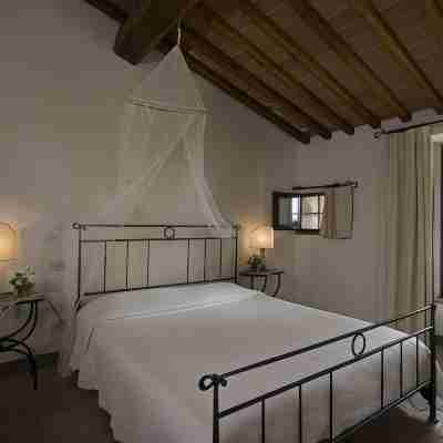 Castello di Meleto Wine Destination - Camere in Castello e Appartamenti Rooms