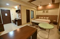 Dibrugarh Club House Hotel di 