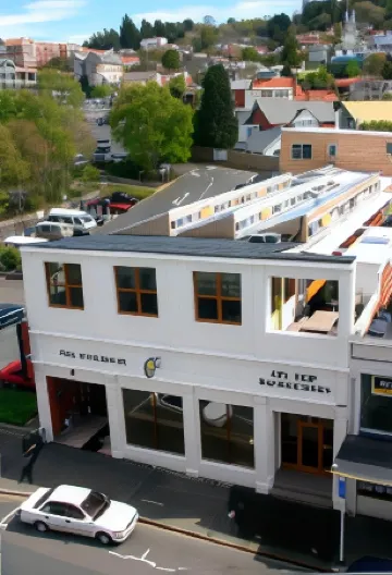 オン トップ アパートメンツ & ホステル バックパッカーズ