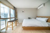 Geoje Island LIM Pension