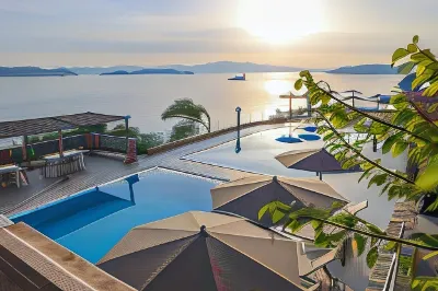 Cape Kanapitsa Hotel & Suites