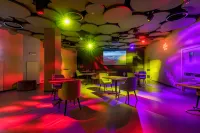 Sokolyona Hotel - ที่มีบาร์