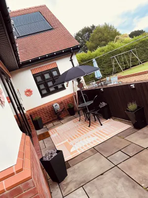 Claverley Hideaway Apartment Bridgnorth Hotels in Chelmarsh