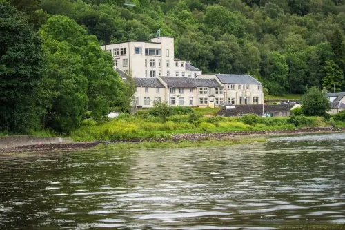 Loch Long Hotel