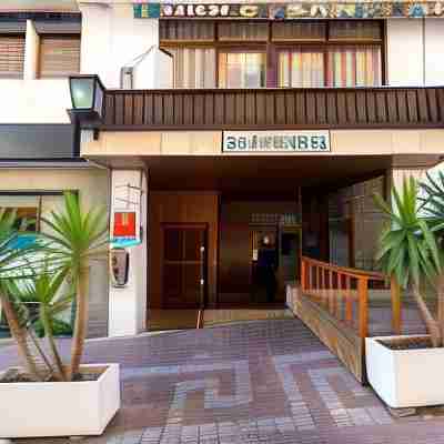 Apartamentos Tramuntana Hotel Exterior