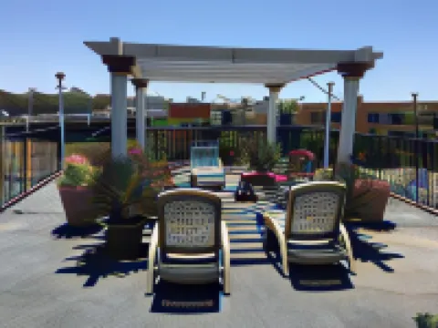 Harbor Inn & Suites Oceanside
