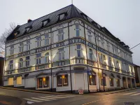 Henriks Hotell Hotels near PP Center