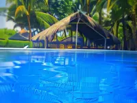 Puerto Barillas - piscina