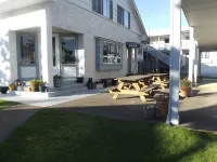 Hillcrest Inn