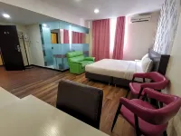 Prince Hotel - parking