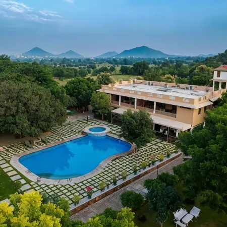 Vatsalya Vihar - A Luxury Pool Villas Resort