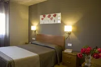 Hostal Barris Hotels in Forallac