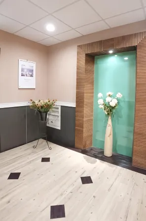 LJ Hotel Отели рядом с достопримечательностью «Yicheng Guandi Temple»