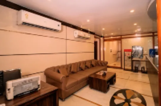 โรงแรมดีดีอินเตอร์แนชั่นแนล