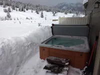 Free Night@Big Sky Ski Hut: 3Br, 3ba, Spa, Garage, 10 Minutes to the Mtn.