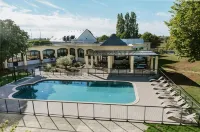 Hotel le Paddock - Pool