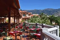 Pestana Miramar Garden & Ocean Hotel فنادق في فونشال