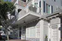 Catalina Island Inn
