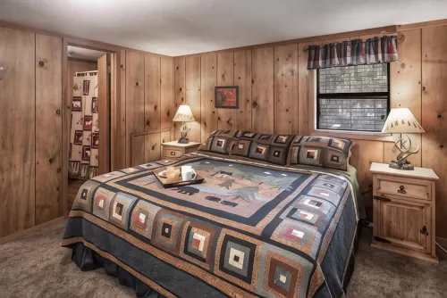 Canyon Cabins Hotels in Ruidoso