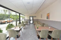 MİLLS Hotel - breakfast