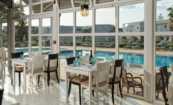 Delfina Tropic Beach